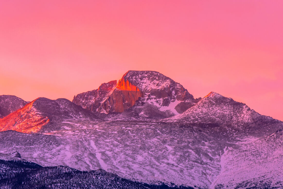 Sunrise at Longs Peak in Rocky Mountain National Park